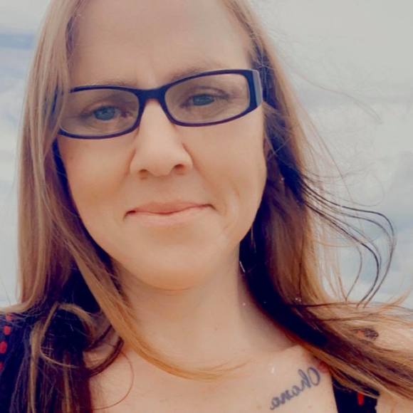 Meet your Posher, Crystal - Picture 1 of 1